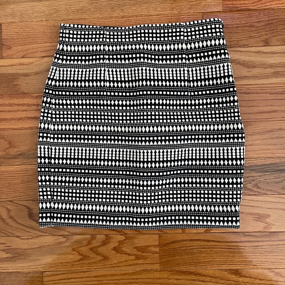 Chelsea Theodore Womens 4 Pencil Skirt Black White Geometric Casual Work